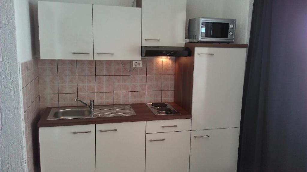 Mali Delfin Apartment Sveti Juraj Exterior photo
